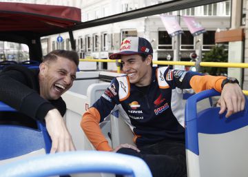 Joaquín sorprende a Marc Márquez, su fan más internacional