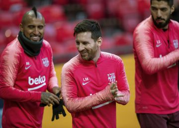 El muro del Barça se levanta en el Teatro de los Sueños