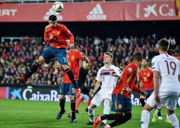 La UEFA rectifica y España jugará a las 20.45 contra Islas Feroe en lugar de a las 15.00
