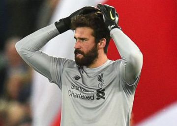 Alisson, o pesadelo do Barcelona