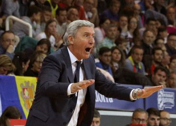 Pesic expulsa del banquillo a Séraphin durante el partido Andorra-Barça