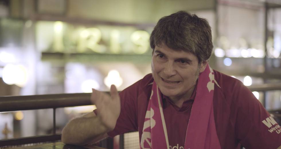 Amador Moreno, presidente de Madrid Reds, la peña oficial del Liverpool en Madrid.