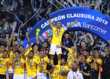 Los Tigres marcan época en México al ganar la Liga MX en una final para el olvido