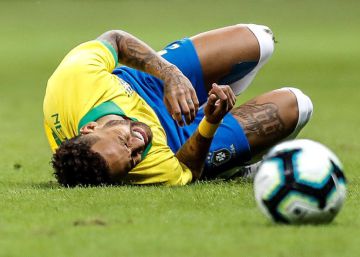 Neymar, por los suelos
