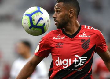 El Atlético anuncia el fichaje del brasileño Renan Lodi