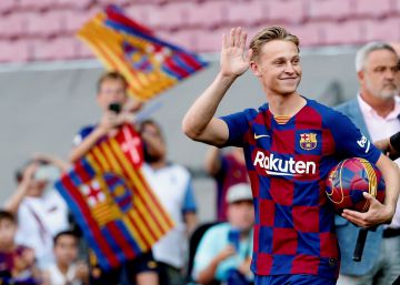 De Jong estremece al Camp Nou