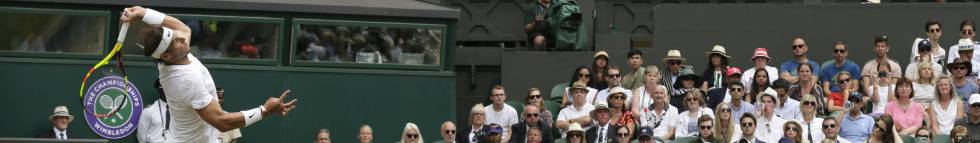 Nadal sirve contra Tsonga.