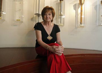 Ella, la primera