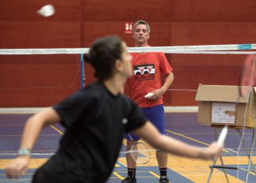 El entrenador de Carolina Marín: “Tiene que aprender a cuidarse mejor”