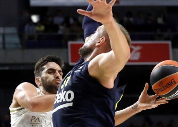 El Real Madrid tira de repertorio para imponerse al Fenerbahçe