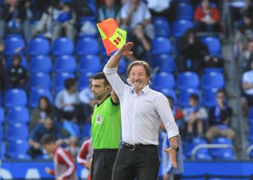 El Deportivo destituye a Anquela y recluta a Luis César