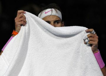 Nadal cede en una noche para olvidar