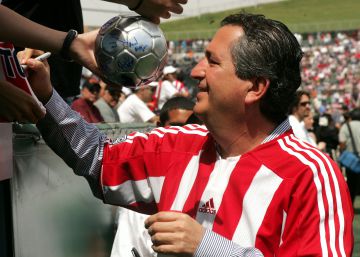 Muere Jorge Vergara, un innovador del fútbol de México