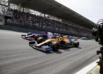 Carlos Sainz consigue su primer podio después de salir último