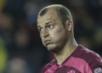 La segunda parte del Rayo - Albacete se jugará a puerta cerrada tras ser suspendido por los insultos a Zozulya