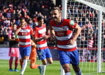 Soldado sostiene al Granada ante el Mallorca