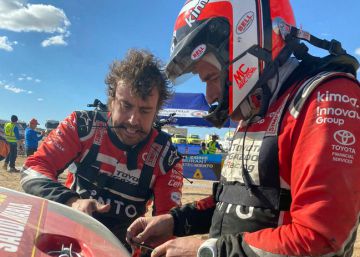 Alonso hace de mecánico