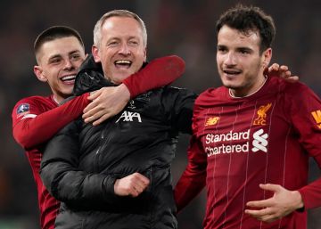 Klopp cumple su boicot a la Copa y el Liverpool pasa con los jugadores del filial