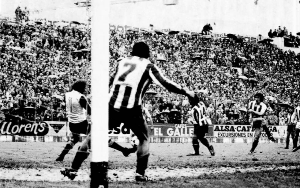 Momento en el que el donostiarra Zamora anotó el gol que daba el título a la Real Sociedad en el último minuto de la temporada 198081.