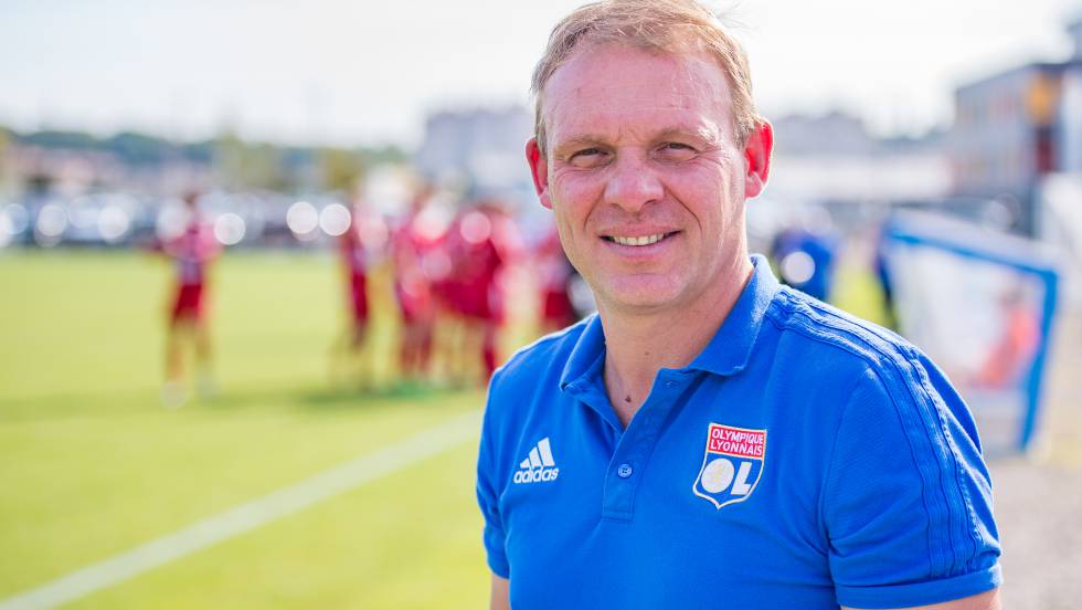 Jean-François Vullez, director de la academia del Olympique de Lyon.