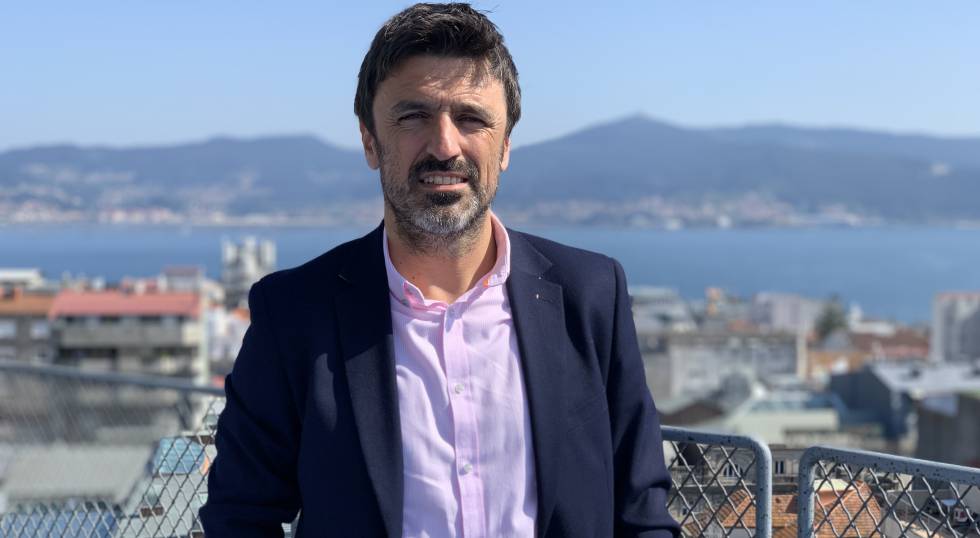 Carlos Cao, director de Negocio del RC Celta, en la terraza de A Sede, el edificio de las oficinas del club.