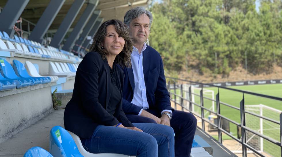 La psicóloga Ana González y el notario Joaquín López son los padres de Fernando, una de las joyas de la cantera del RC Celta.