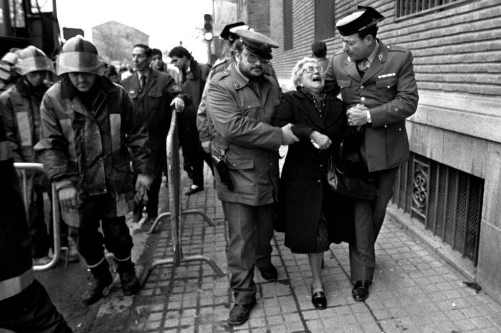 Juguetes sobre los destrozos Juguetes sobre los destrozos