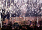 Elche brilla durante la noche de los cohetes y las sandías