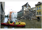 Praga comienza a salir a flote