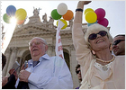 Una multitud protesta en Roma contra el Gobierno de Berlusconi