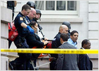 Un hombre mata a su rival político en el interior del Ayuntamiento de Nueva York Un hombre mata a su rival político en el interior del Ayuntamiento de Nueva York