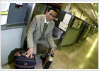 Un novio atrapado en la terminal
