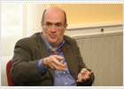 Colm Tóibín recupera la ambigüedad de Henry James Colm Tóibín recupera la ambigüedad de Henry James