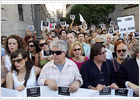 Almodóvar, actores y escritores salen a la calle para salvar el teatro Albéniz