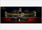 Un escenario en el estanque del Retiro