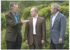 Putin llega a su cita con Bush precedido por enfrentamientos en temas militares