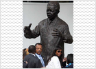 Mandela 'domina' Londres a 2,7 metros de altura Mandela 'domina' Londres a 2,7 metros de altura