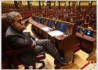 Llamazares da un golpe de mano y aparta al PCE de la dirección de IU