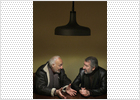 Dos actúan juntos