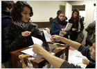 Los anti-Bolonia ganan el referéndum en la UB con el 20% de participación