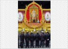 Bhumibol guarda silencio desde su trono dorado