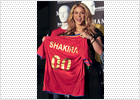 Shakira marca un gol a la pobreza y la desigualdad Shakira marca un gol a la pobreza y la desigualdad