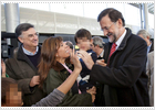 Rajoy desdeña las medidas de Zapatero porque no conducen