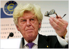 Muere a los 70 años Wim Duisenberg, piloto de la introducción del euro y primer presidente del BCE