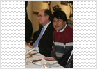 Bernardino León viaja a Bolivia para asistir a las negociaciones entre Repsol y el país andino