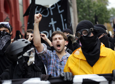 FOTOGALERIA: Gritos contra el capitalismo