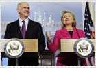 Clinton respalda el plan de ajuste de Grecia pero descarta un rescate financiero
