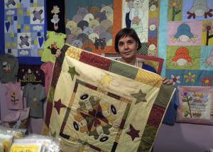 La Gallina Katerina muestra su trabajo de patchwork en Creativa