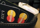 Bruselas limitará las comisiones por el pago con tarjetas