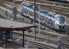 A França compra 2.000 vagões de trem mais largos que as estações